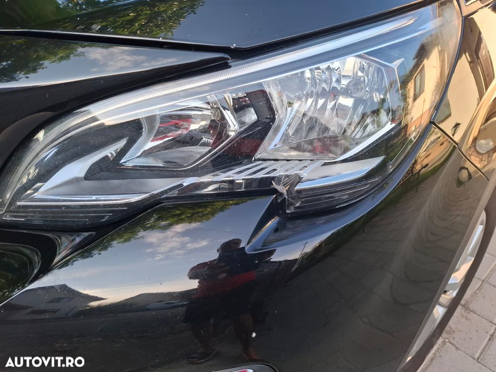 Peugeot 3008 BlueHDi 130 Stop & Start EAT8 Active - 11