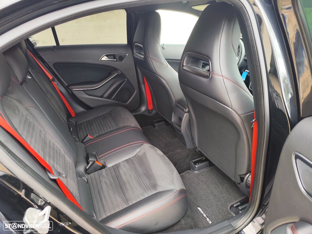 Mercedes-Benz A 45 AMG 4-Matic - 8