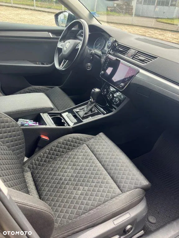 Skoda Superb 2.0 TDI SCR Style DSG - 12