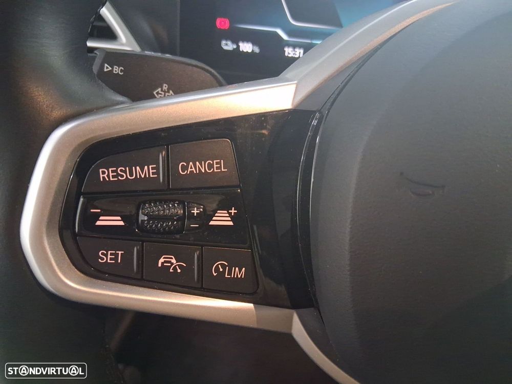 BMW i4 eDrive35 Edição Desportiva M - 16