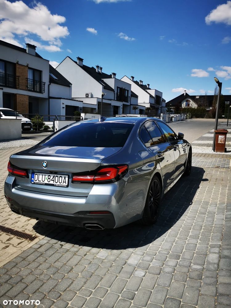BMW Seria 5 540d xDrive mHEV M Sport sport - 11