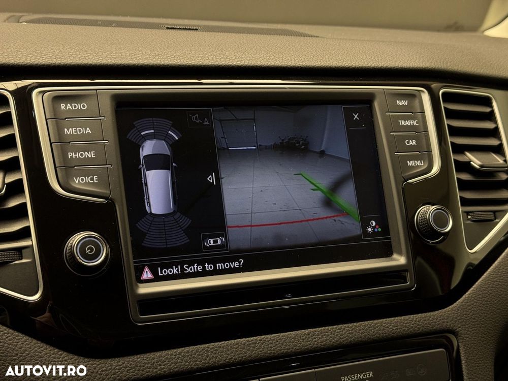 Volkswagen Golf Sportsvan - 13