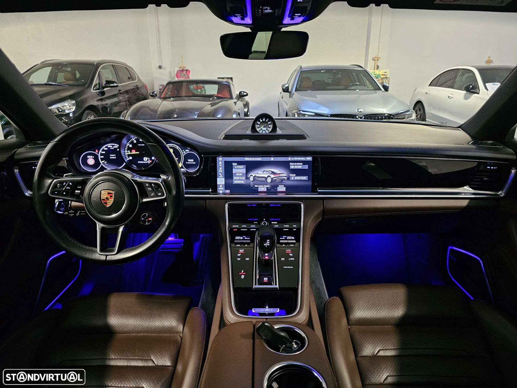 Porsche Panamera 4 E-Hybrid Platinum Edition - 14