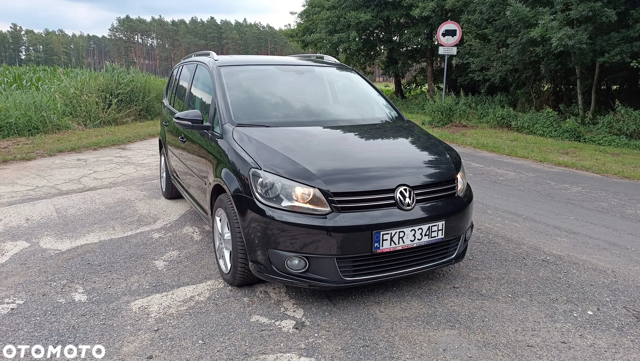 Volkswagen Touran - 4