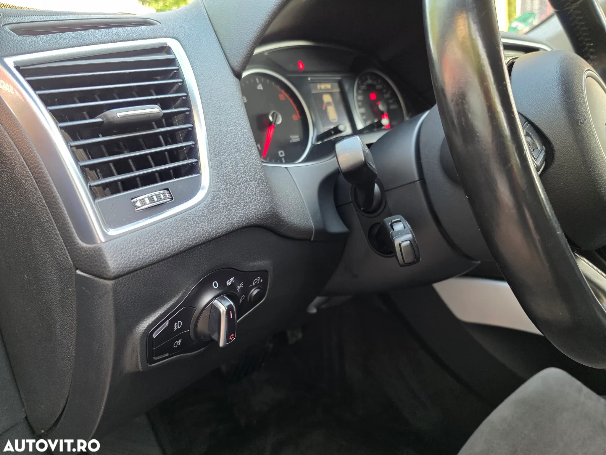 Audi Q5 2.0 TDI S tronic - 16