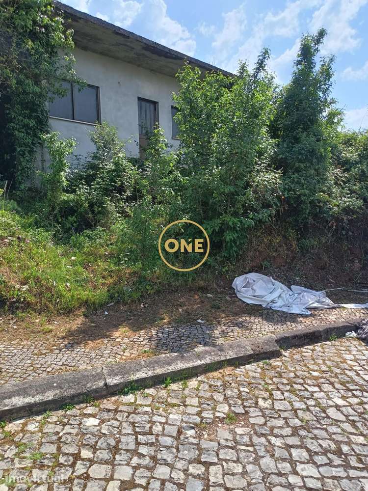 Oportunidade Única! Terreno Amplo para Construção em Coimbra - Grande imagem: 5/13