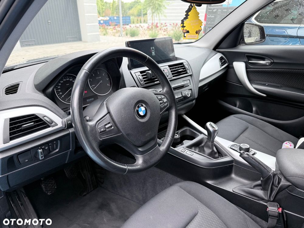 BMW Seria 1 116d - 4