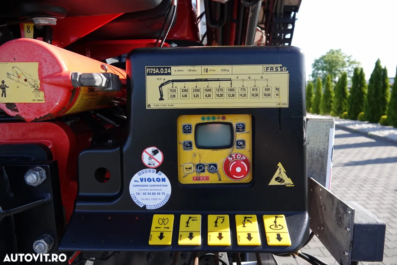 Renault C 380 / 6X4 / TRANSMISIE 6,4 M / + HDS FASSI F175A / CAPACITATE MAX DE RIDARE 7.535 KG / PRELUNGIE 12,3 M / ROTATOR / RADIO COMANDĂ / PNEURI 100% / IMPORTAT - 20