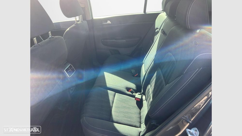 Kia Sportage 1.6 GDI ISG Nav Line - 18