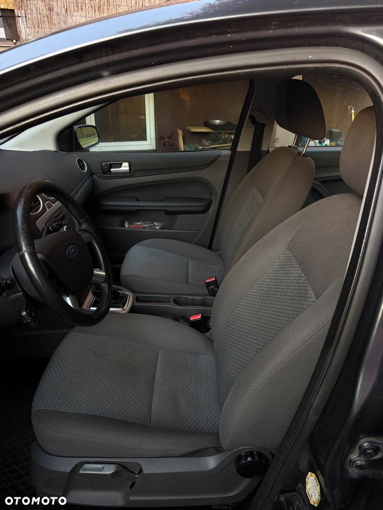 Ford Focus - 12