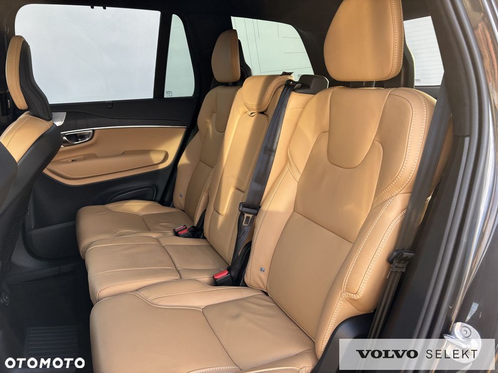 Volvo XC 90 - 24
