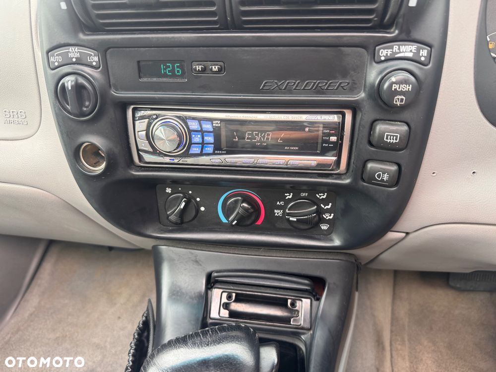 Ford Explorer 4.0 - 32