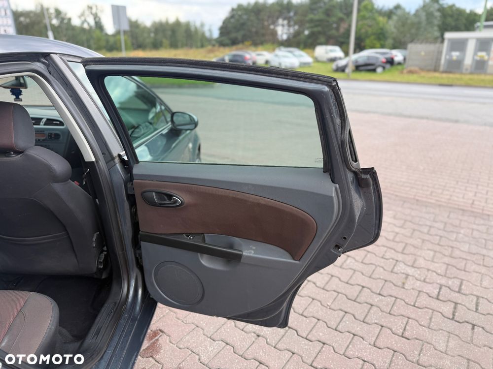Seat Leon 2.0 TDI DPF Style - 18