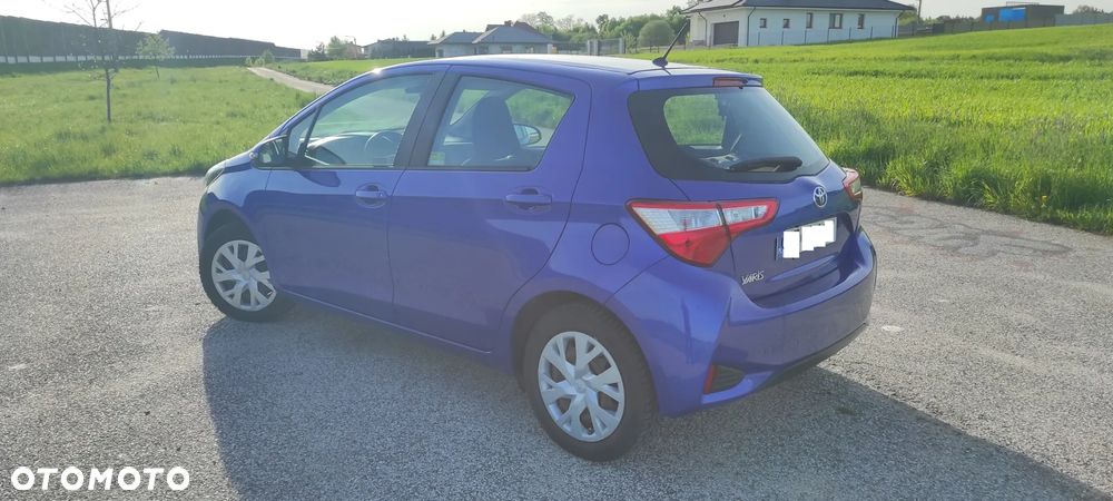 Toyota Yaris 1.5 Premium - 11