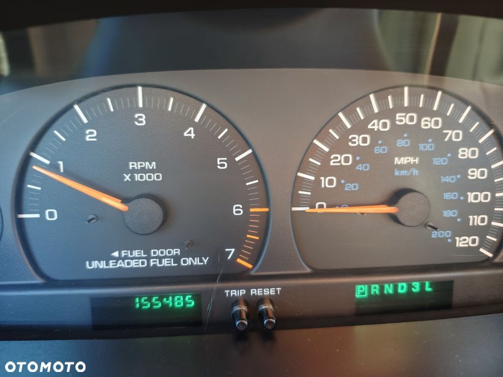 Plymouth Voyager - 8