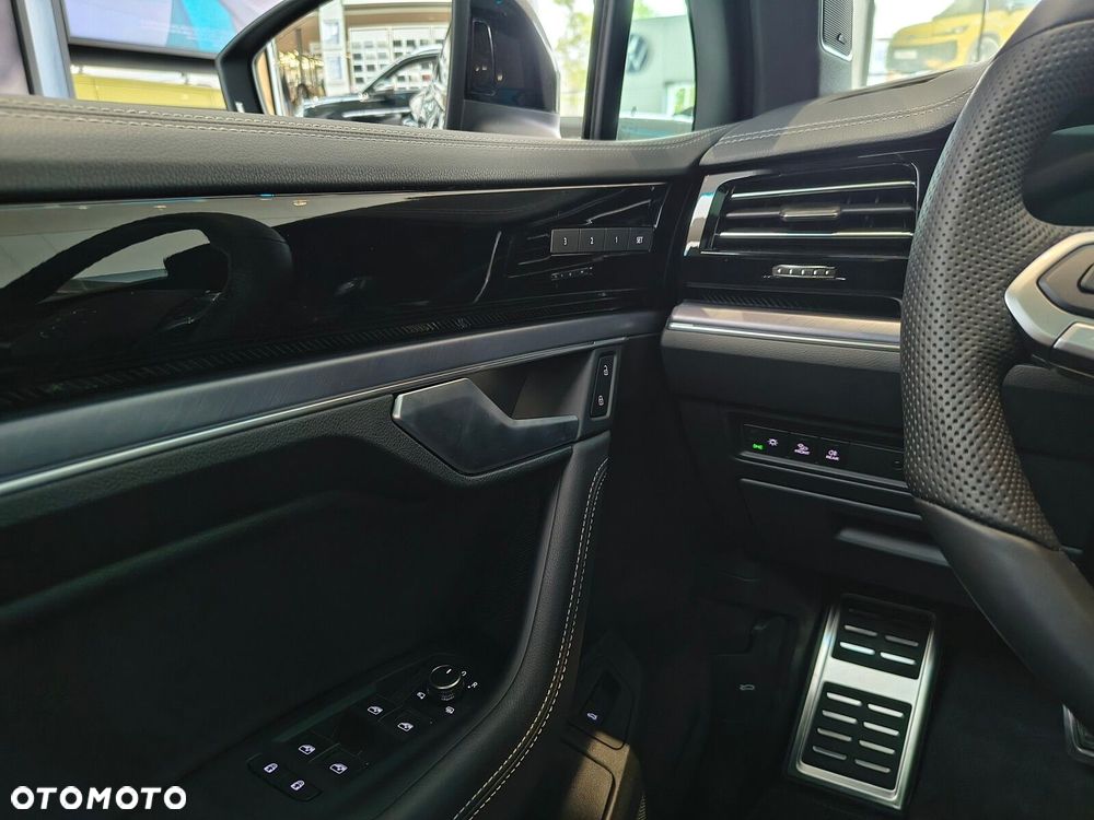Volkswagen Touareg - 18