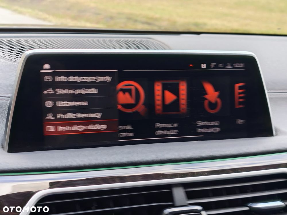 BMW Seria 7 740Li - 17