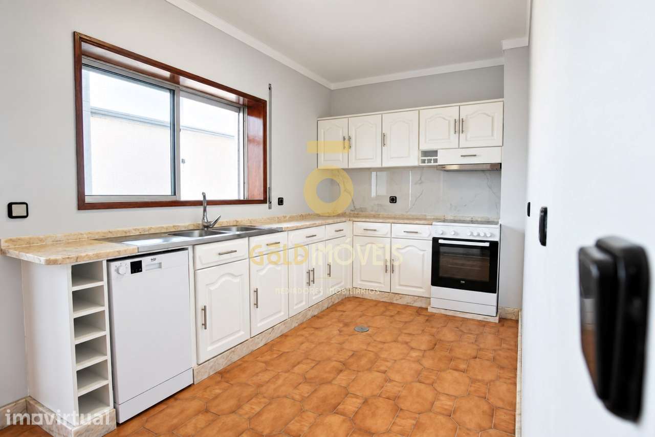 Apartamento T3 Venda em Albergaria-a-Velha e Valmaior,Albergaria-a-Vel - Grande imagem: 2/30