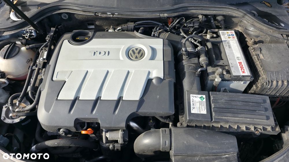 Volkswagen Passat 2.0 TDI DPF Comfortline - 11