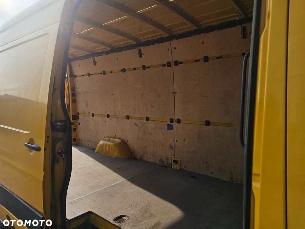 Volkswagen Crafter - 18