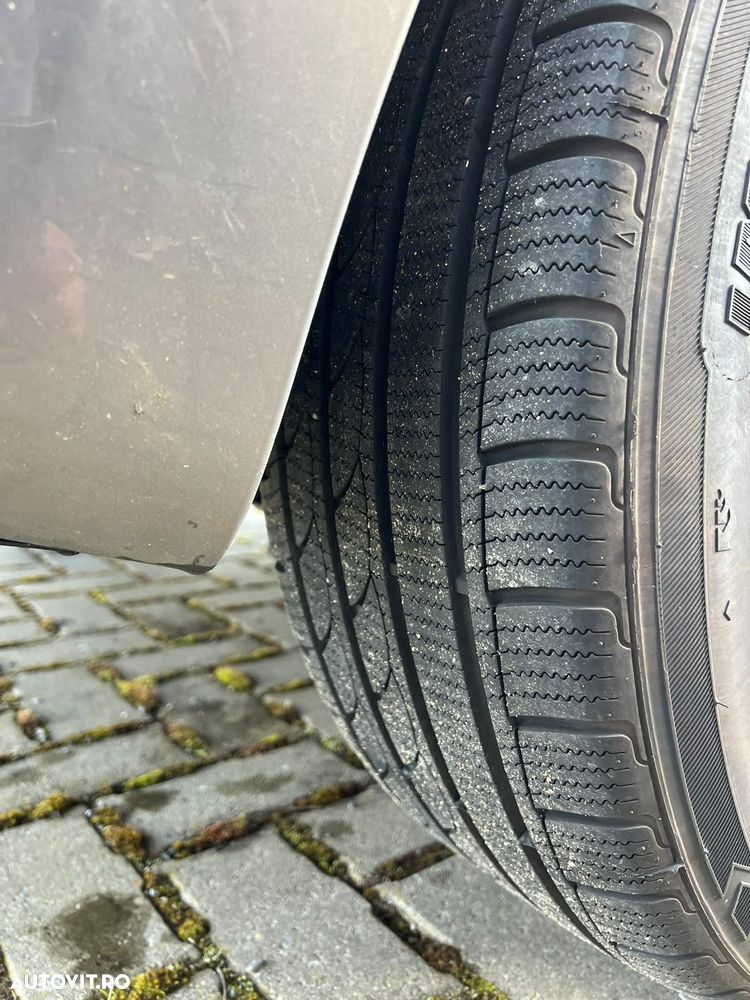 BMW Seria 5 520d - 29