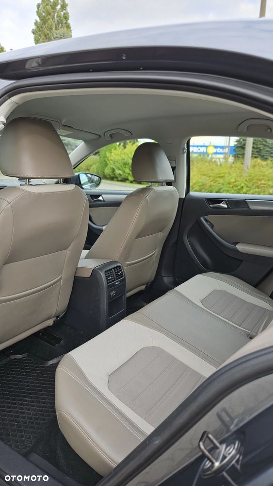 Volkswagen Jetta 1.4 TSI Highline - 11