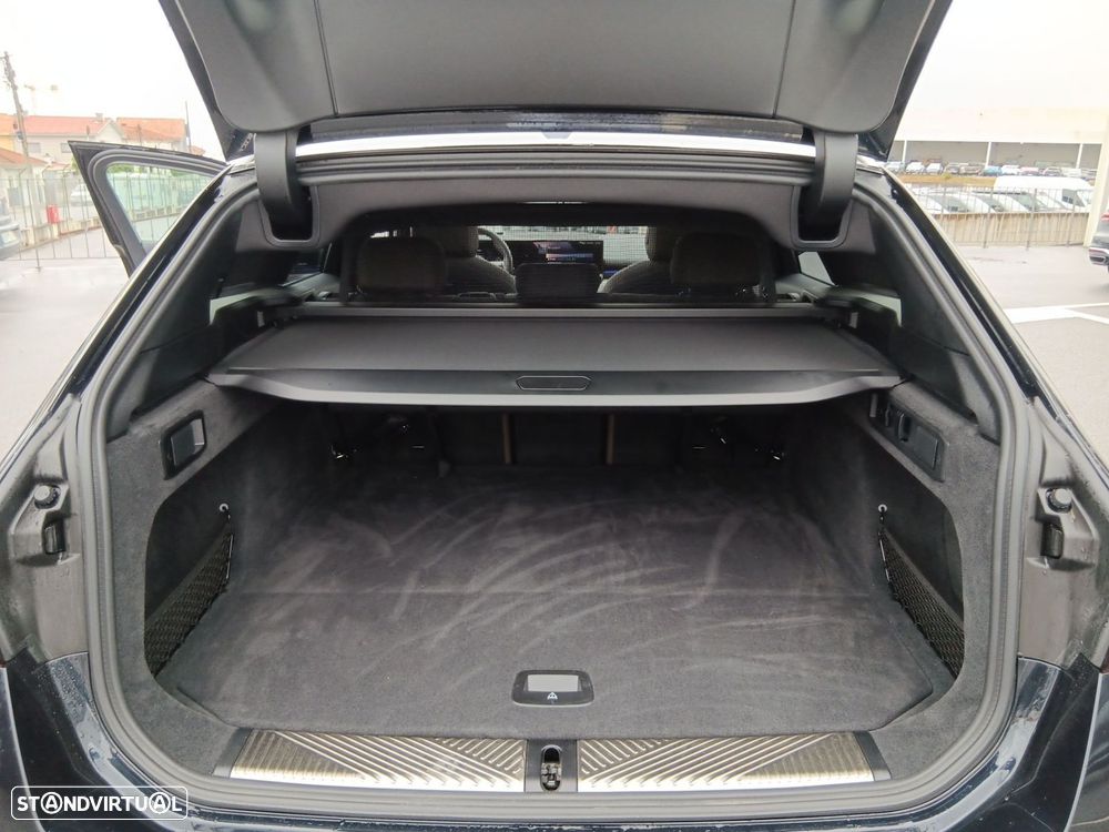 BMW 530 e Pack Desportivo M Pro - 31