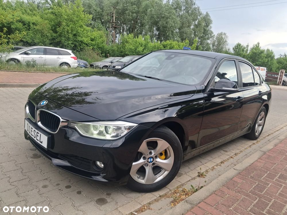 BMW Seria 3 318d Sport Line - 37