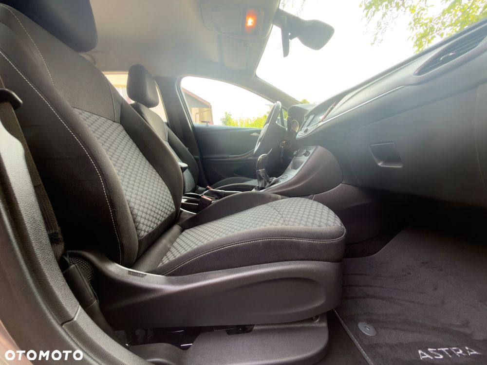 Opel Astra 1.4 Turbo Active - 22