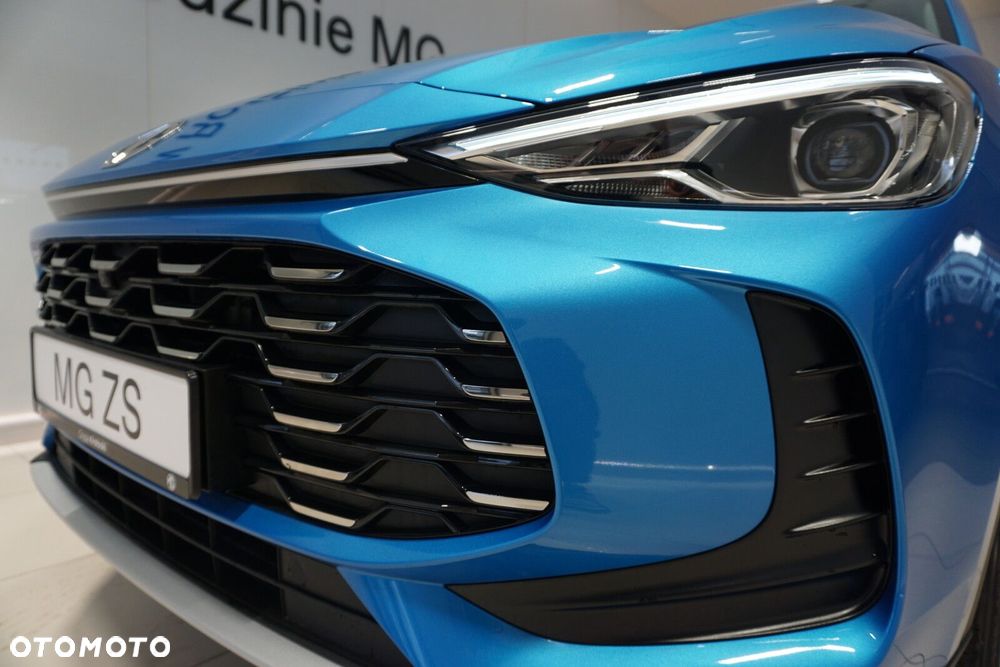 MG ZS Hybrid+ - 16