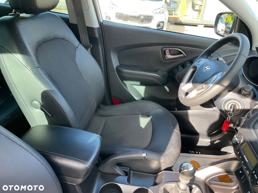 Hyundai ix35 - 23