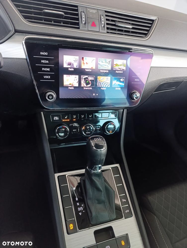 Skoda Superb 1.5 TSI Ambition DSG - 19