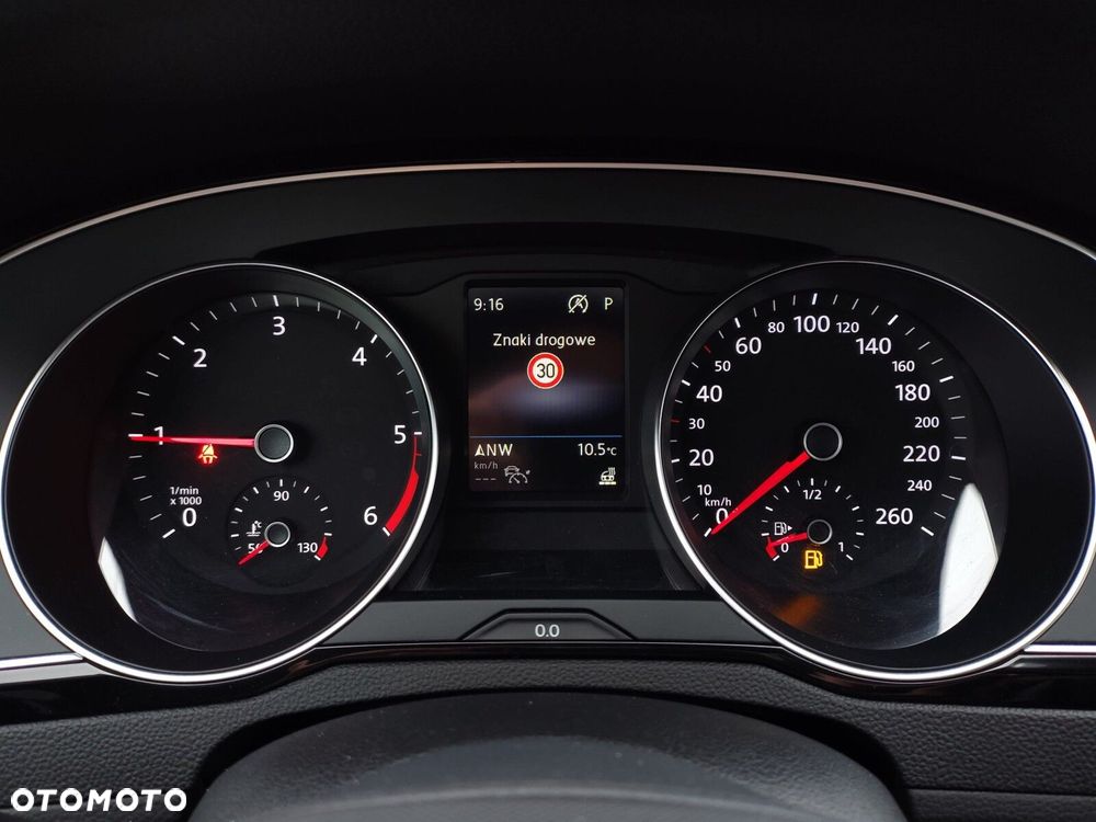 Volkswagen Passat Alltrack 2.0 TDI 4Mot DSG - 16