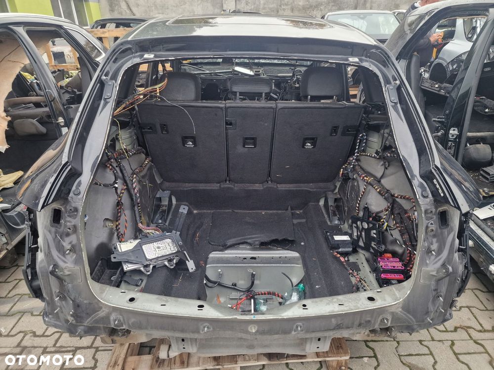 karoseria porsche macan - 7