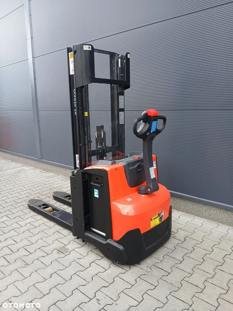 Toyota SWE140L - 4