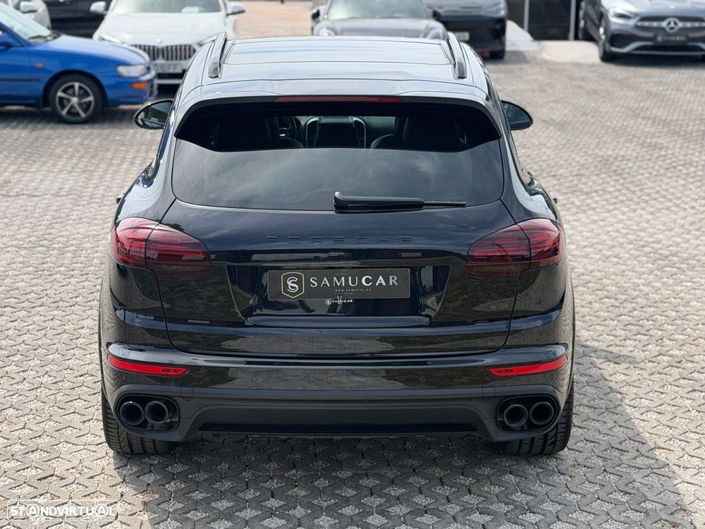 Porsche Cayenne S - 9