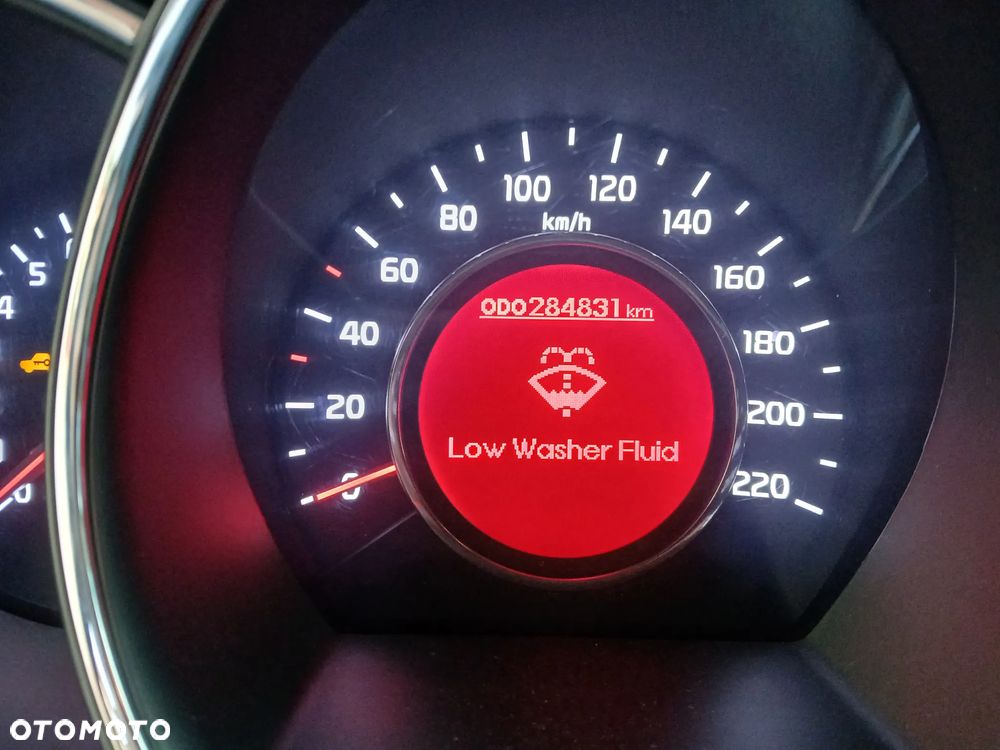 Kia Rio 1.4 L - 12