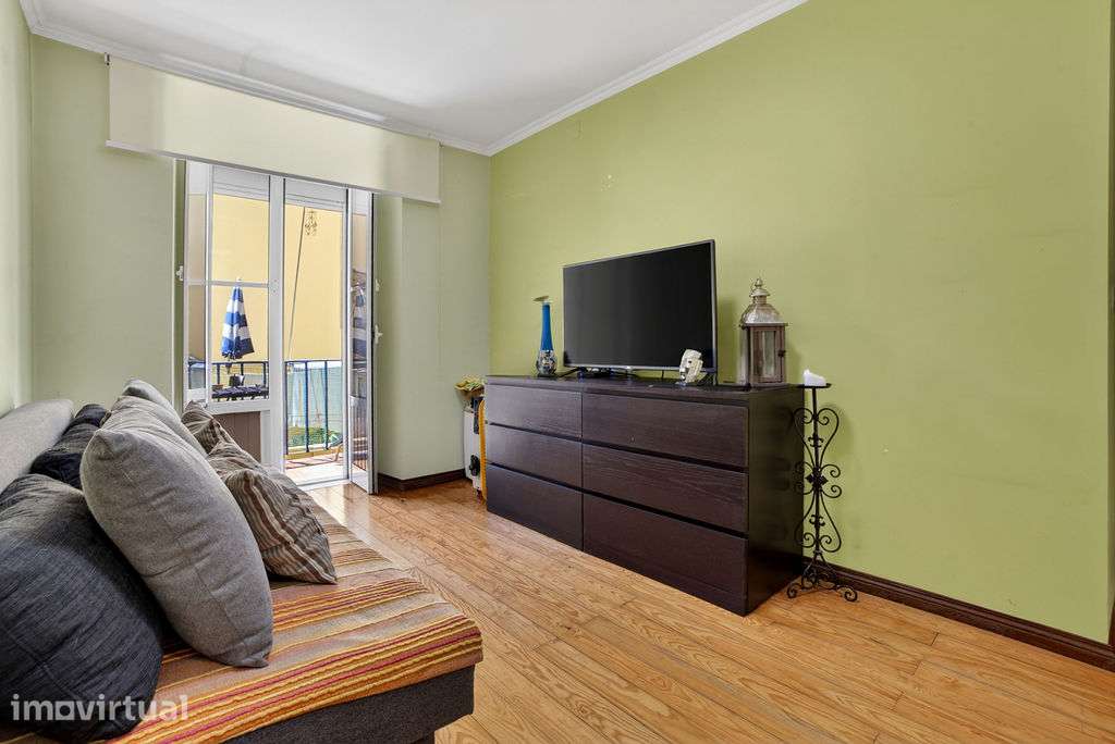 Apartamento T2+1, varanda, cave, arrecadação na Tv. Nazaré, Lisboa - Grande imagem: 3/29