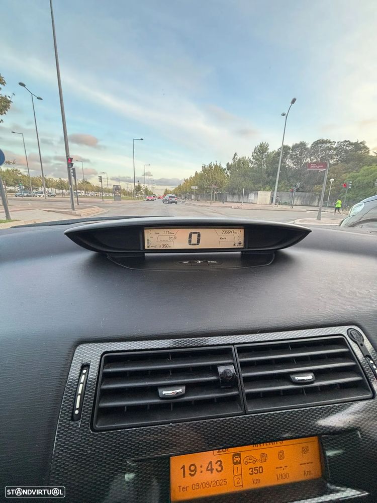 Citroën C4 1.6 HDi 110 SX - 7