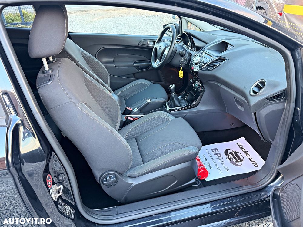 Ford Fiesta 1.6 TDCi DPF Titanium - 15