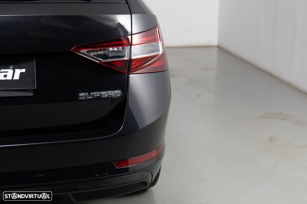 Skoda Superb Break 2.0 TDI Style DSG - 19