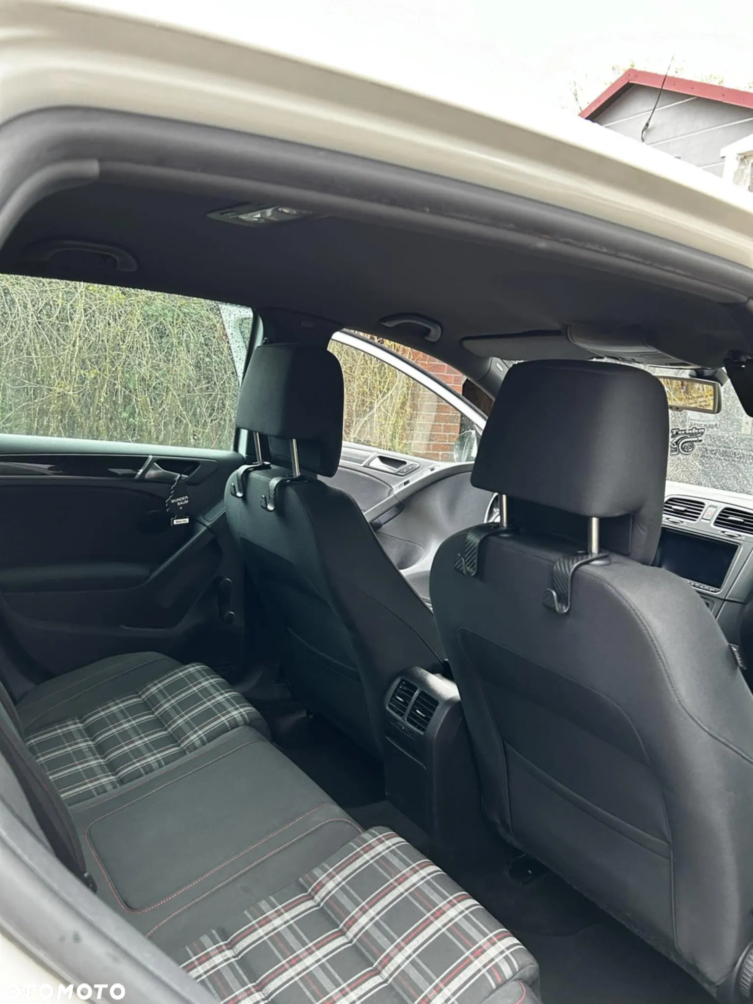 Volkswagen Golf VI 2.0 TSI GTI - 8