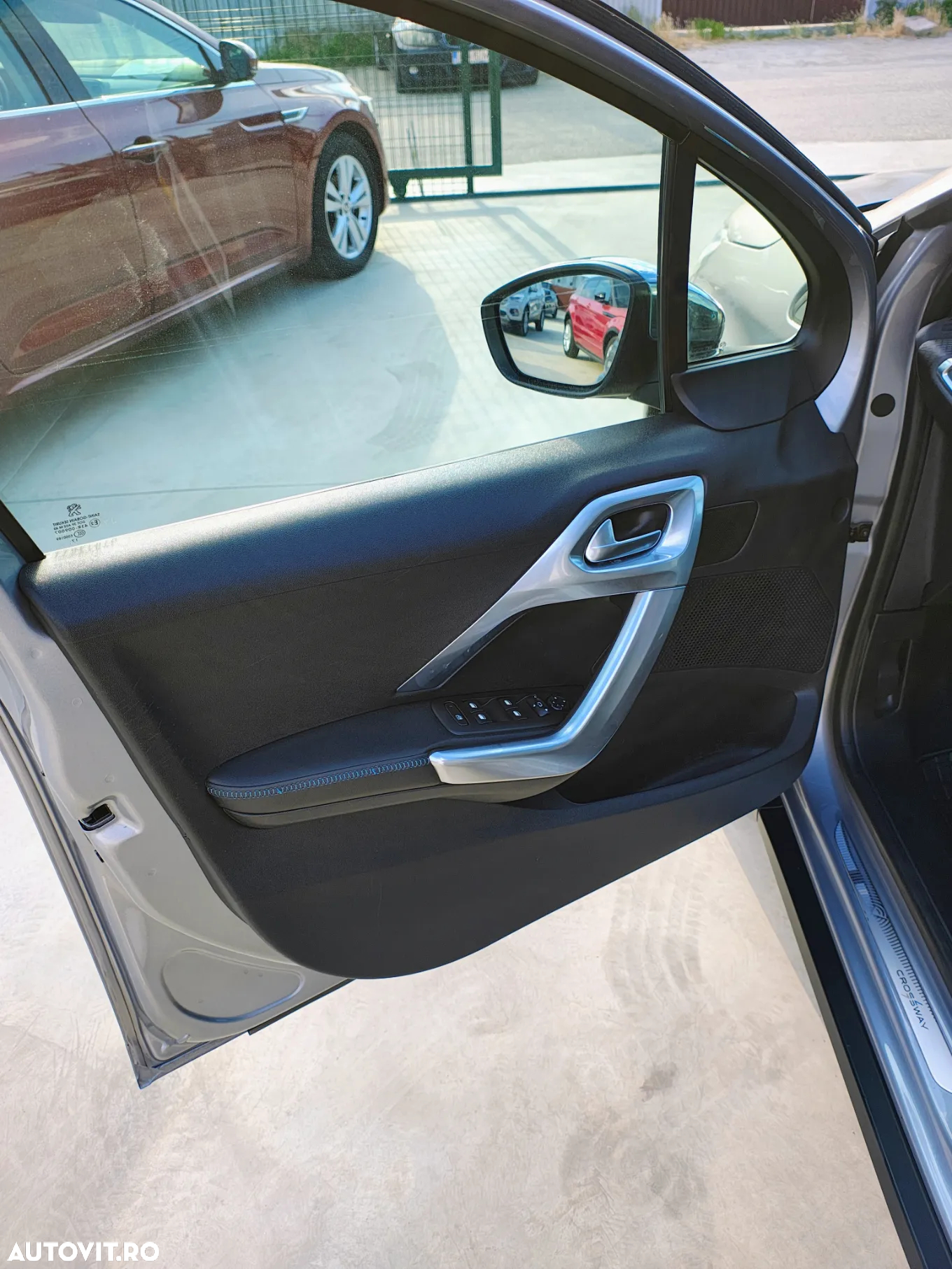 Peugeot 2008 PureTech 130 GPF Stop&Start Crossway - 33