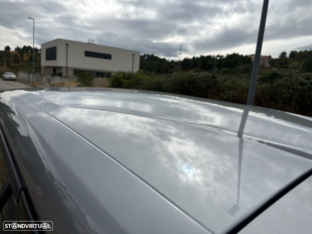 Peugeot e-2008 - 32