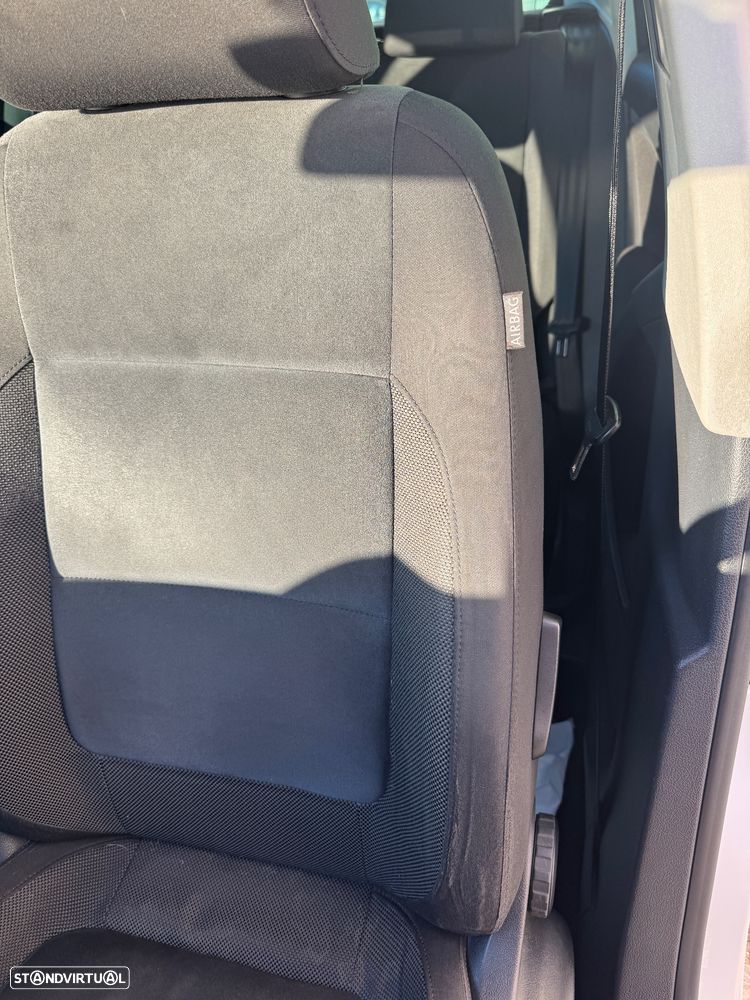 VW Tiguan 2.0 TDi Cup BlueMotion - 8