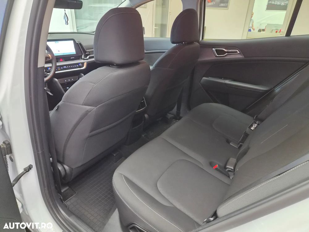 Kia Sportage 1.6 T-GDI 6MT 4x2 Business Line - 12