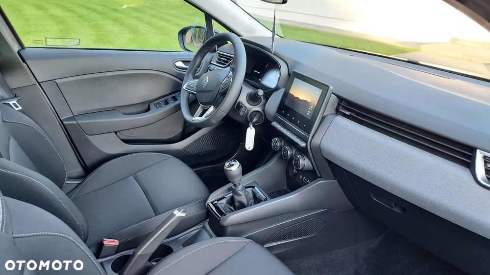 Renault Clio 1.0 TCe Evolution - 10