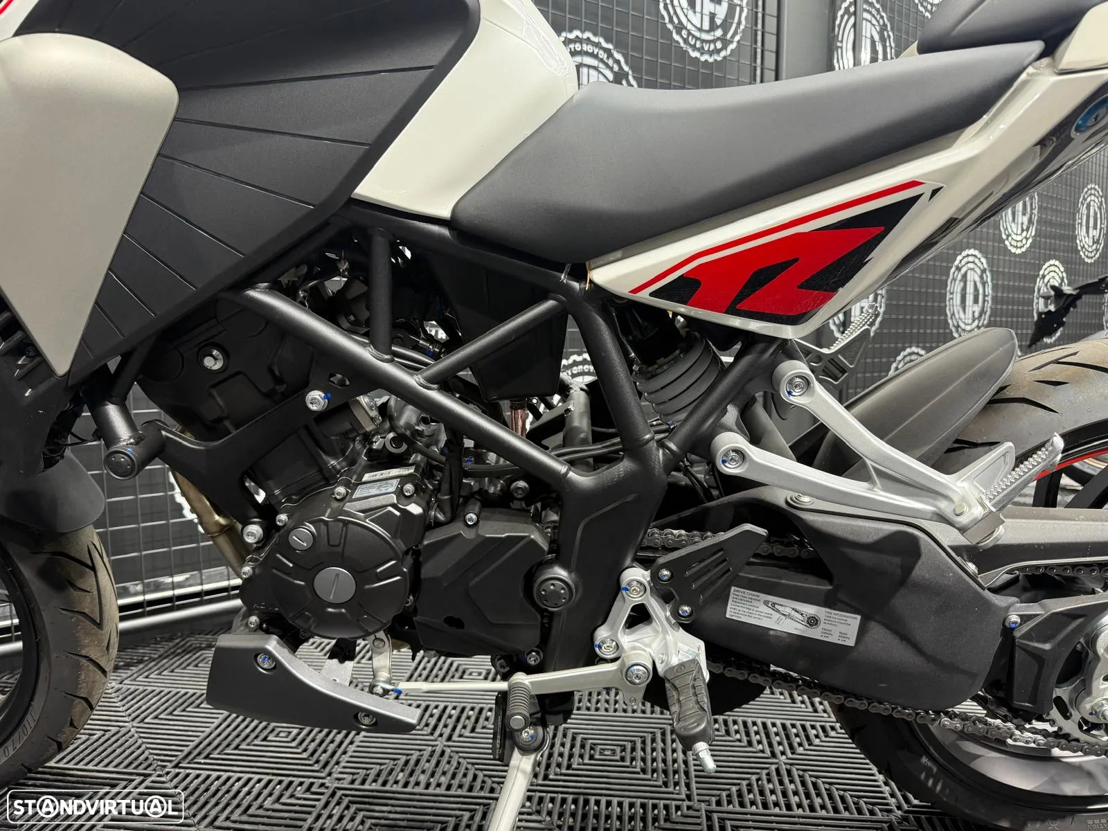 KOVE 125R - 8