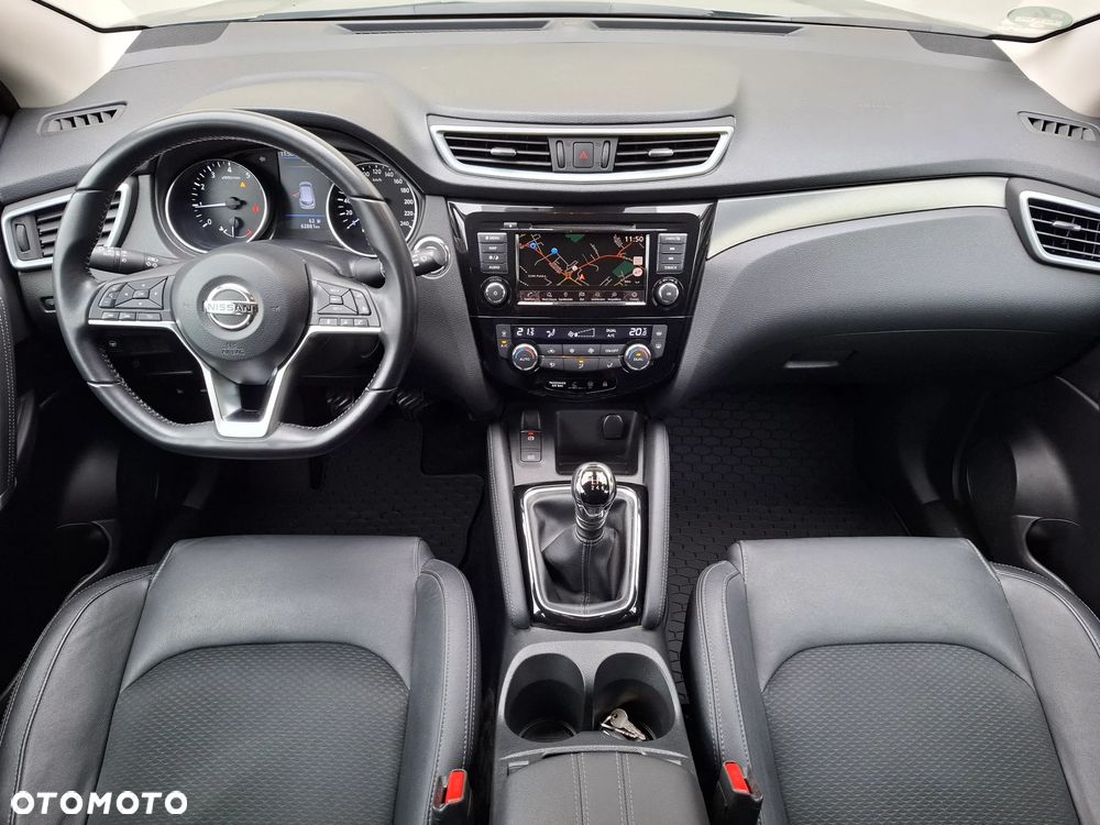 Nissan Qashqai 1.3 DIG-T Tekna - 27