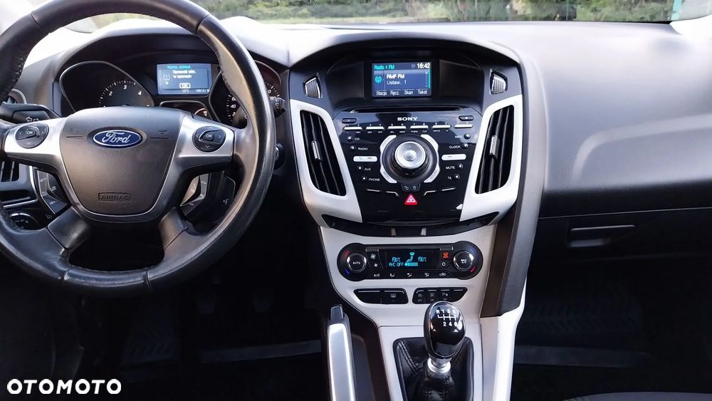 Ford Focus - 13